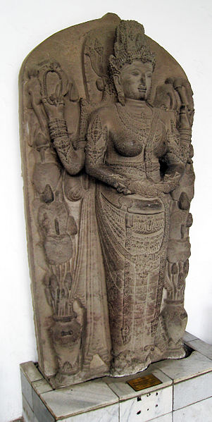gambar arca dewi parwati