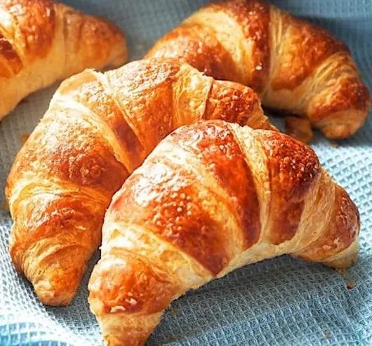 croissant - contoh produk pastry